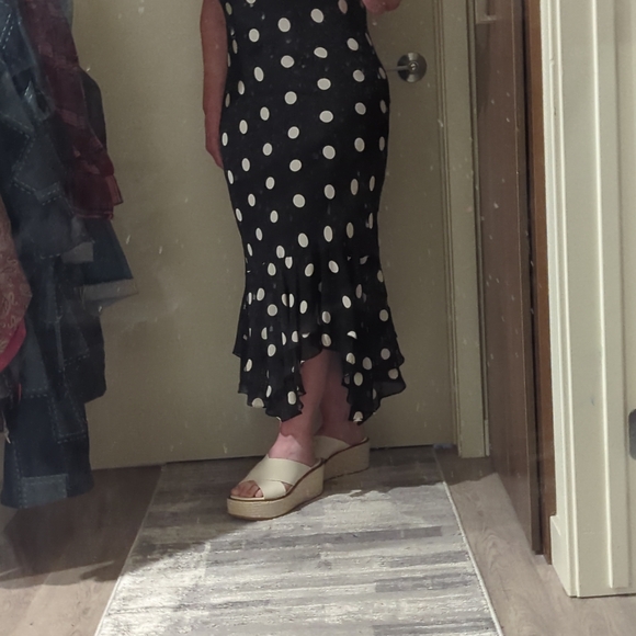 Lola Black and Ivory Dress 8 - Picture 3 of 8